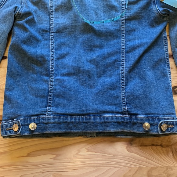 Jean Jacket. - Picture 10 of 10